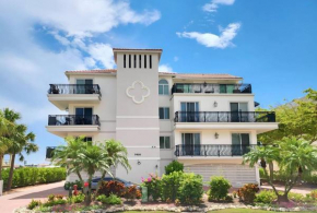 Vanderbilt Beach 3br/3ba condo